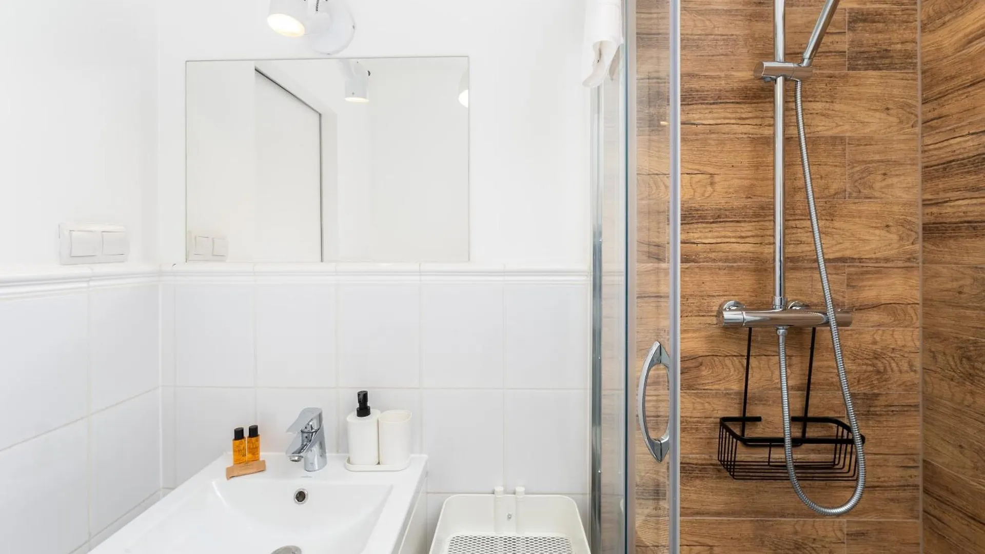 Apartment Cracow Urban Oasis Studio Krakow Poland