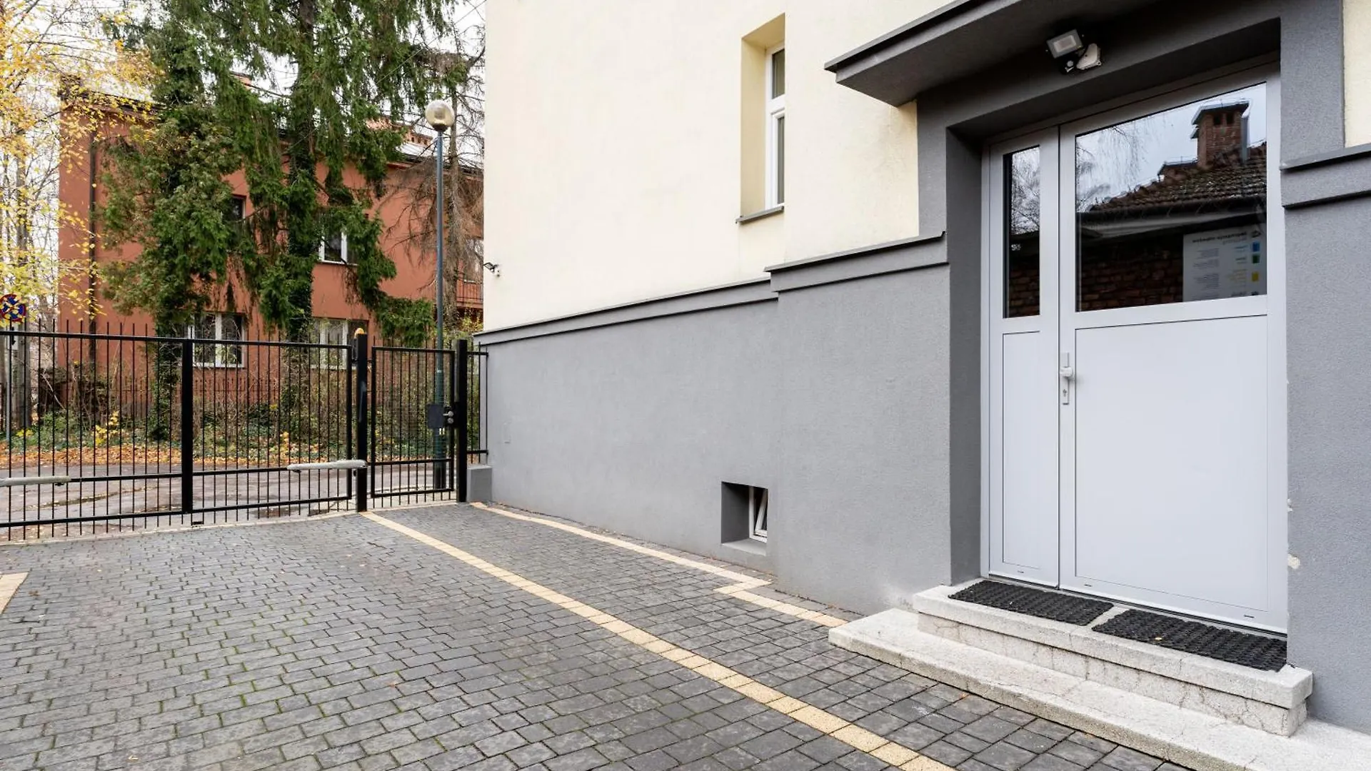 Cracow Urban Oasis Studio Krakow Apartment